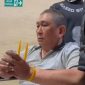 Terduga bandar narkoba bernama Erwin alias Koko Erwin digiring ke dalam Gedung Bareskrim Polri, Jakarta, Jumat (27/2/2026). (ANTARA/HO-Dokumentasi pribadi) 