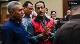 Terdakwa kasus dugaan korupsi dalam digitalisasi pendidikan pengadaan laptop Chromebook di Kemendikbudristek tahun 2019-2022 Nadiem Makarim di Pengadilan Tipikor, Jakarta. [Suara.com/Alfian Winanto] 