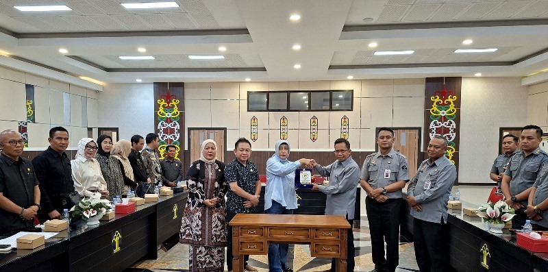 DPRD Barito Utara menjalin kerja sama strategis dengan Kanwil Kemenkumham Kalteng seputar Pembentukan Produk Hukum Daerah dan Pembinaan Hukum di Palangkaraya, Selasa, 27 Januari 2026 lalu.(dok/Sekretariat Dewan Barito Utara)