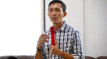 Plt. Kepala Dinas Komunikasi, Informatika, Persandian dan Statistik Provinsi Kalimantan Tengah Rangga Lesmana menyampaikan informasi terkait pembukaan kanal pengaduan program Kartu Huma Betang Sejahtera (KHBS) guna memastikan penyaluran bantuan tepat sasaran di Kalimantan Tengah. (14/3/26)