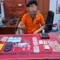 Seorang pengedar narkoba jenis sabu berinisial SM (39) tak berkutik setelah ringkus anggota Polsek Montallat, Barito Utara (Barut), Kalteng,  beserta belasan paket barang haram “penjaga bumi”, Rabu, 18 Maret 2026, sekira pukul 14.15 WIB. Foto: Humas Polres Barut
