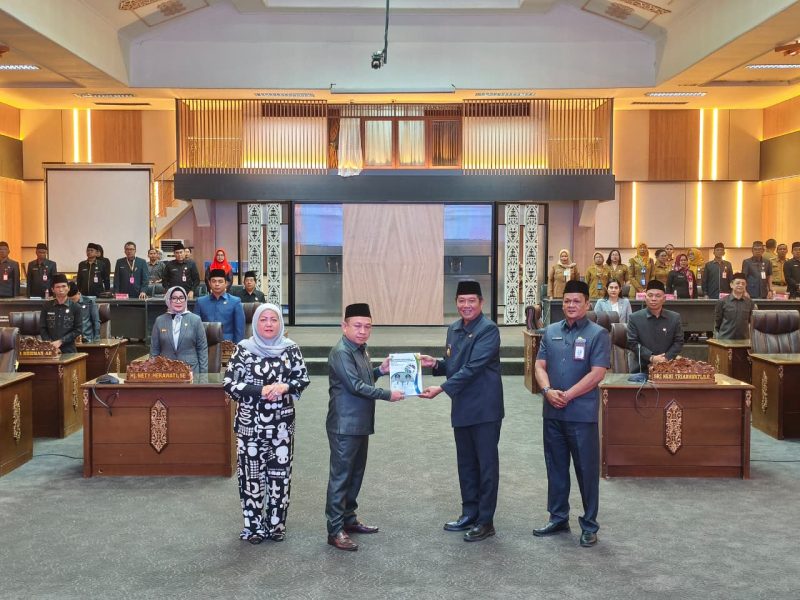 Foto alam Rapat Paripurna I, Masa Sidang II, DPRD Barito Utara