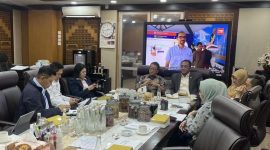 Anggota Komisi XII DPR RI Dapil Kalteng, Sigit K. Yunianto saat bertemu dan berdiskusi dengan Kementrian Lingkungan Hidup RI kemarin. (31/3/26)