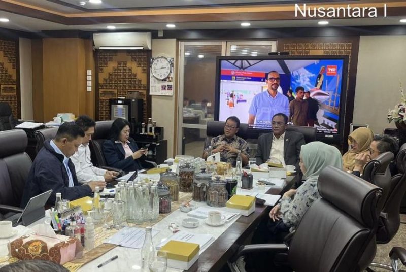 Anggota Komisi XII DPR RI Dapil Kalteng, Sigit K. Yunianto saat bertemu dan berdiskusi dengan Kementrian Lingkungan Hidup RI kemarin. (31/3/26)