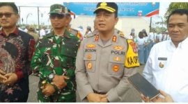 Kapolres Barsel AKBP Jecson R. Hutapea (tengah) didampingi Wakil Bupati, Dandim 1012/Buntok dan Ketua DPRD saat diwawancarai wartawan usai acara apel gelar pasukan Operasi Ketupat, Kamis (12/3/2026). Foto. Alifansyah/1tulah.com