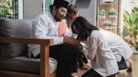 Ilustrasi kumpul keluarga saat Lebaran (Shutterstock) 
