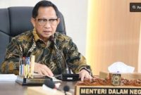 Mendagri Muhammad Tito Karnavian menginstruksikan seluruh kepala daerah dan wakil kepala daerah untuk tetap berada dan siaga di daerah masing-masing selama periode satu minggu sebelum hingga satu minggu setelah Hari Raya Idulfitri 1447 Hijriah (Dok: Kemendagri) 