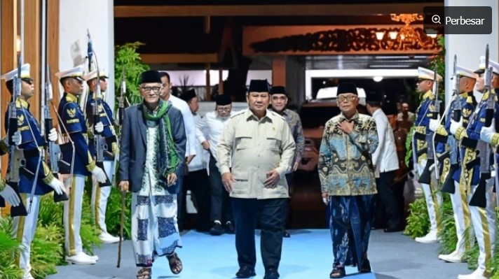 Presiden Prabowo Subianto mengumpulkan para ulama dan pimpinan ormas Islam di Istana Kepresidenan Jakarta, Kamis (5/2/2026) malam. [Dok. Biro Pers Istana]