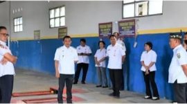 Wabup Barsel, Kristianto Yudha (foto tengah) didampingi Pj. Sekda, Ita Minarni dan para Asisten serta sejumlah Kepala OPD saat sidak ke Dinas Perhubungan, Rabu (25/3/2026). Foto. Alifansyah/1tulah.com