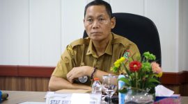 Staf Ahli Gubernur Kalimantan Tengah Yuas Elko memimpin Rapat Koordinasi Pengendalian Inflasi Tahun 2026 di Ruang Rapat Bajakah, Kantor Gubernur Kalteng, Palangka Raya. (13/4/26)