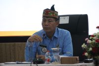 Staf Ahli Gubernur Kalimantan Tengah Yuas Elko menghadiri Rapat Koordinasi Program CSR Infrastruktur Jalan di Aula Dinas PUPR Provinsi Kalimantan Tengah. (16/4/26)