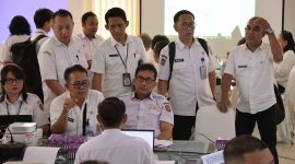 Perwakilan Diskominfosantik Provinsi Kalimantan Tengah mengikuti Rakortekrenbang 2026 bersama pemerintah kabupaten/kota guna menyelaraskan perencanaan pembangunan sektor digital, statistik, dan persandian. (22-23/4/26)
