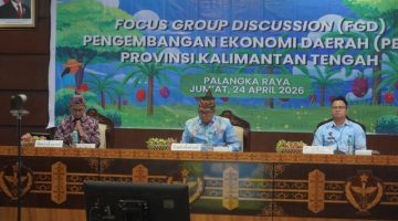 Staf Ahli Gubernur Kalimantan Tengah Darliansjah memimpin FGD Pengembangan Ekonomi Daerah Triwulan II Tahun 2026 sebagai upaya memperkuat ekosistem usaha terintegrasi dan mendorong ekonomi inklusif di Kalimantan Tengah. (24/4/26)