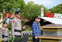 Gubernur Kalimantan Tengah Agustiar Sabran memimpin Apel Gelar Pasukan Kesiapsiagaan Karhutla 2026 di Lapangan Barigas Polda Kalteng. (17/4/26)