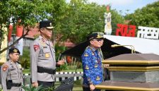 Gubernur Kalimantan Tengah Agustiar Sabran memimpin Apel Gelar Pasukan Kesiapsiagaan Karhutla 2026 di Lapangan Barigas Polda Kalteng. (17/4/26)