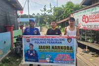 Ditpolairud Polda Kalteng Marnit Muara Teweh mengimbau masyarakat pesisir DAS Barito menangkal bahaya narkoba, Senin (20/4/2026).(Foto Ditpolairud Polda Kalteng) ‎
