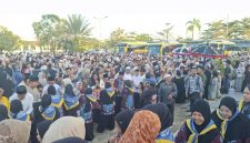 Pelepasan CJH Murung Raya, Minggu sore (26/04/2026). (Foto : Sur/1tulah.com)