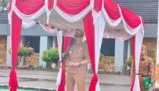 Foto Bupati Barito Utara, H. Shalahuddin, memberikan sejumlah nasihat kepada seluruh jajaran Aparatur Sipil Negara