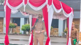 Foto Bupati Barito Utara, H. Shalahuddin, memberikan sejumlah nasihat kepada seluruh jajaran Aparatur Sipil Negara