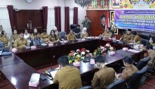 kegiatan Rapat Koordinasi (Rakor) Tim Percepatan Penurunan Stunting yang digelar di Aula A Kantor Bupati Mura, Senin (20/4/2026).