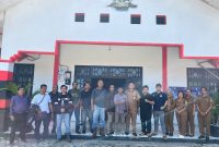 Perwakilan karyawan PT AKT usai audiensi dengan Dinas Transmigrasi dan Tenaga Kerja (Distransnaker) Kabupaten Murung Raya di Puruk Cahu, Senin (20/4/2026).