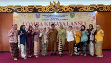 GOW Mura menggelar lomba kebaya dalam rangka memperingati Hari Kartini dengan melibatkan sebanyak 50 orang lanjut usia (lansia), Selasa (21/4/2026).