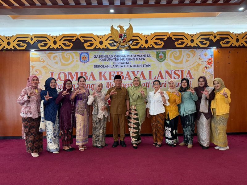 GOW Mura menggelar lomba kebaya dalam rangka memperingati Hari Kartini dengan melibatkan sebanyak 50 orang lanjut usia (lansia), Selasa (21/4/2026).