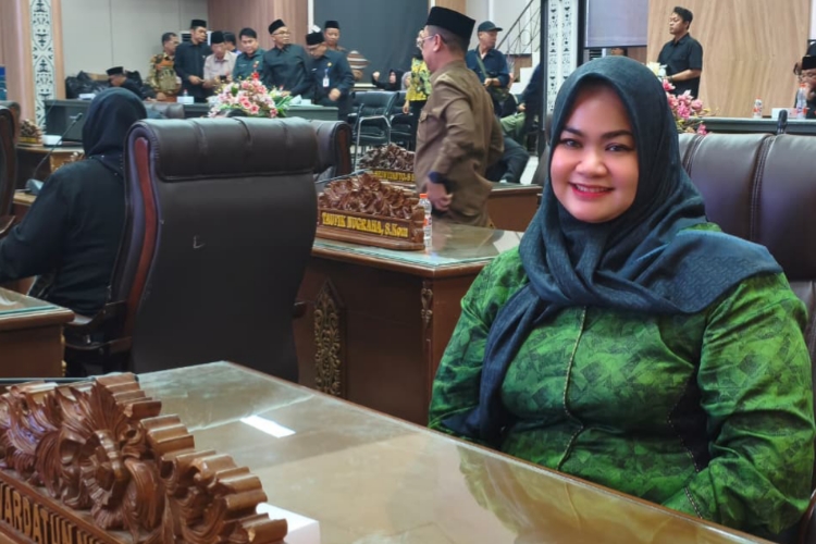 Foto Anggota DPRD Kabupaten Barito Utara, Wardatun Nur Jamilah