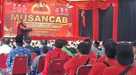 PDI Perjuangan Murung Raya menggelar Musancab Tahun 2026 di Gedung Pertemuan Umum (GPU) Murung Raya, Kamis (23/4/2026). (foto : 1tulah.com)