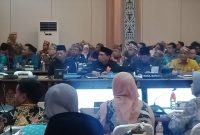 Foto rapat bersama, di Ruang Paripurna DPRD Barito Utara
