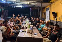 Saat kegiatan pra rapat DAD Bartim di cafe 113 Tamiang Tayang. Foto : 1tulah.com/zakirin