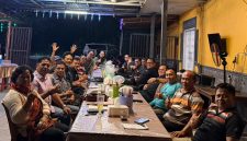 Saat kegiatan pra rapat DAD Bartim di cafe 113 Tamiang Tayang. Foto : 1tulah.com/zakirin