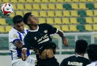 Ditahan Dewa United, Persib Terancam! Borneo FC Tempel Ketat, Perebutan Juara Semakin Panas [Instagram Persib] 