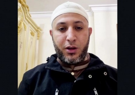 Syekh Ahmad Al Misry jadi tersangka pelecehan santri. [Instagram] 