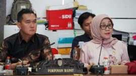 DPRD Kalteng kini tengah mematangkan pembahasan Rancangan Peraturan Daerah (Raperda) tentang Penyelenggaraan Penanaman Modal dan Pelayanan Terpadu Satu Pintu (PTSP).Foto:Istimewa