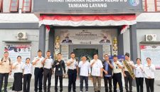 Foto bersama di depan Rutan Kelas II B Tamiang Layang. Foto : 1tulah.com/zakirin