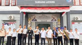 Foto bersama di depan Rutan Kelas II B Tamiang Layang. Foto : 1tulah.com/zakirin