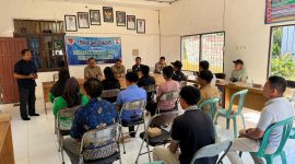 Saat kegiatan sosialisasi Penyampain dari AKP Muchamad Saipul perwakilan dari Polres Barito Timur. Foto : 1tulah.com/zakirin