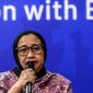 Wakil Kepala Badan Gizi Nasional (BGN) Nanik S. Deyang memberikan keterangan di Kantor Badan Gizi Nasional (BGN) di Jakarta. (ANTARA FOTO/GALIH PRADIPTA) 