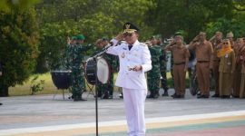 Gubernur Kalimantan Tengah H. Agustiar Sabran memimpin Upacara Ziarah Peringatan Hari Jadi ke-69 Provinsi Kalimantan Tengah di Taman Makam Pahlawan Sanaman Lampang, Palangka Raya, Selasa (12/5/26).