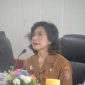 Pj. Sekretaris Daerah Provinsi Kalimantan Tengah Linae Victoria Aden saat membuka Forum Komunikasi Strategi Penguatan Rekrutmen dan Reaktivasi Peserta JKN Tahun 2026 di Ruang Rapat Bajakah Kantor Gubernur Kalteng, Selasa (12/5/26).