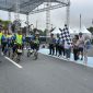 Pj. Sekretaris Daerah Provinsi Kalimantan Tengah, Linae Victoria Aden melepas ratusan peserta event sepeda lipat Kalteng Berseli 69K di Bundaran Besar Palangka Raya. Kegiatan sport tourism tersebut digelar untuk memeriahkan Hari Jadi ke-69 Provinsi Kalimantan Tengah sekaligus mendorong pariwisata dan ekonomi daerah. (16/5/26)