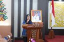 Asisten Administrasi Umum Sekretariat Daerah Provinsi Kalimantan Tengah, Sunarti membuka Pelatihan Manajemen Pelayanan Publik Tahun 2026 di Aula Sei Kapuas BPSDM Provinsi Kalimantan Tengah, Senin (18/5/2026)