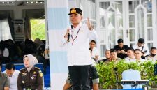 Gubernur Kalimantan Tengah, Agustiar Sabran membuka Pasar Murah bagi Mahasiswa dalam rangka Hari Jadi ke-69 Provinsi Kalimantan Tengah di Istana Isen Mulang. Sebanyak 3.500 paket sembako murah disalurkan untuk mahasiswa asal pedalaman, penerima KIP Kuliah, dan mahasiswa kurang mampu dengan harga tebus hanya Rp10 ribu. Selasa, (20/5/26).