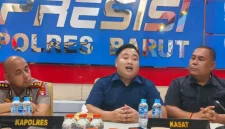Kapolres Barito Utara AKBP Singgih Febiyanto, Kasat Reskrim AKP Ricky Hermawan dan Kasi Humas IPTU Novendra saat menyampaikan pertama kali kasus ini mencuat kepada awak media. Foto-ist