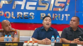 Kapolres Barito Utara AKBP Singgih Febiyanto, Kasat Reskrim AKP Ricky Hermawan dan Kasi Humas IPTU Novendra saat menyampaikan pertama kali kasus ini mencuat kepada awak media. Foto-ist
