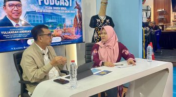 Kepala Perwakilan Bank Indonesia Provinsi Kalimantan Tengah, Yuliansah Andrias menyampaikan persiapan pelaksanaan Pesona Tambun Bungai 2026 saat Podcast Diskominfosantik Kalteng di arena GOR Indoor Serbaguna. Kegiatan tersebut akan digelar di Duta Mall Palangka Raya pada 29–31 Mei 2026 untuk mendorong pengembangan UMKM, ekonomi digital, dan ekonomi syariah di Kalimantan Tengah. Rabu (20/5/26)