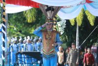 Gubernur Kalimantan Tengah, Agustiar Sabran memimpin Upacara Hari Jadi ke-69 Provinsi Kalimantan Tengah di Halaman Kantor Gubernur Kalteng. Dalam pidatonya, Gubernur menekankan penguatan kemandirian daerah, pembangunan SDM unggul, ketahanan pangan keluarga, serta kewaspadaan terhadap kebakaran hutan dan lahan (karhutla). Sabtu (23/5/26)