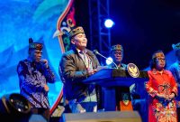 Gubernur Kalimantan Tengah, Agustiar Sabran menghadiri malam puncak penutupan Festival Budaya Isen Mulang (FBIM) 2026 bertajuk Huma Betang Night di Bundaran Besar Palangka Raya, Sabtu (23/5/26).