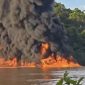 Kondisi Taxi motor air yang  terbakar di DAS Barito desa Muara Untung, Senin (11/05/2026) (Foto : FB)